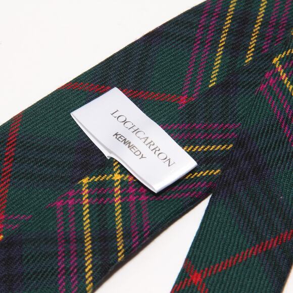 LOCHCARRON Plaid 100% Pure New Wool Tie 3.75" x 58" - Picture 5 of 5